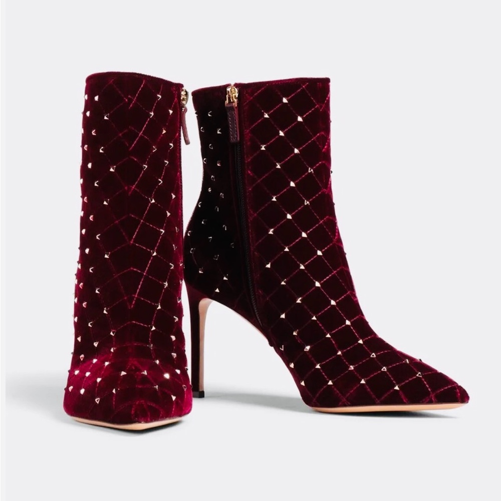 Valentino Garavani ankle velvet boots